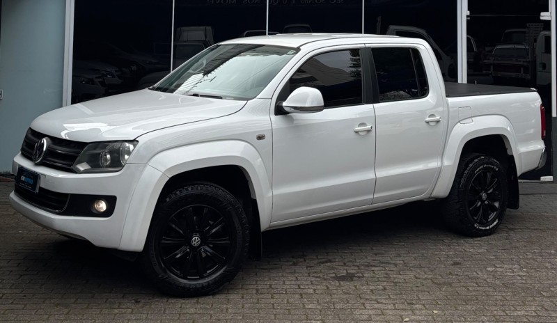 amarok 2.0 highline 4x4 cd 16v turbo intercooler diesel 4p automatico 2012 caxias do sul