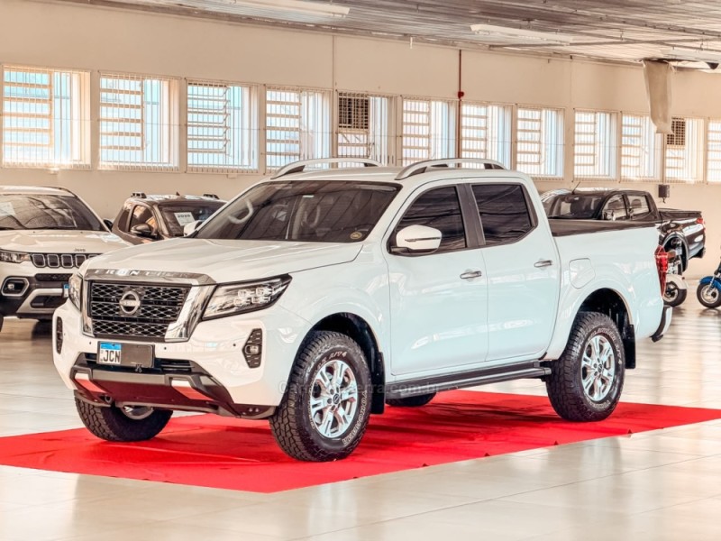 frontier 2.3 xe 4x4 cd bi turbo diesel 4p automatico 2024 nova prata
