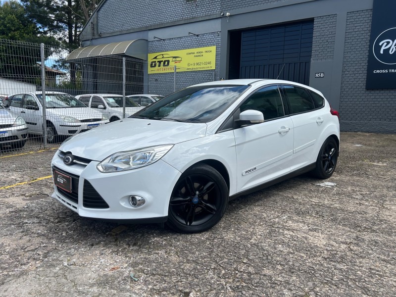 focus 2.0 16v flex 4p automatico 2015 farroupilha