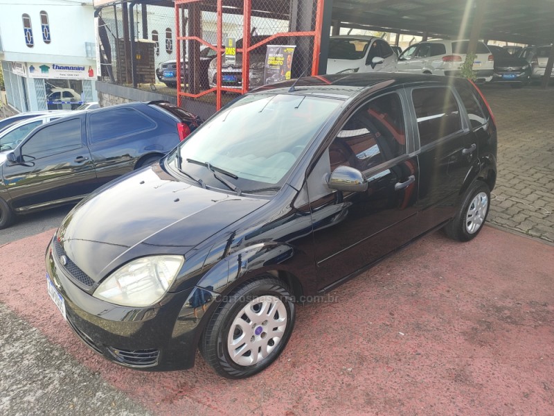 fiesta 1.6 mpi class 8v gasolina 4p manual 2004 farroupilha