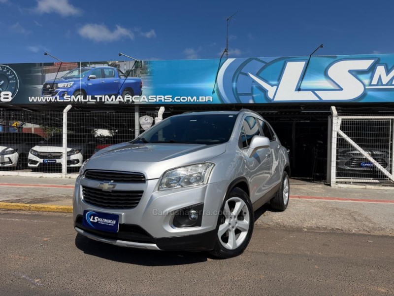 tracker 1.8 mpfi ltz 4x2 16v flex 4p automatico 2015 venancio aires