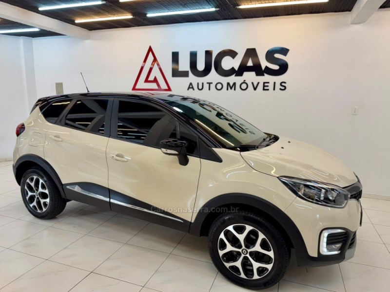 captur 1.6 16v intense bose flex 4p automatico 2018 bom retiro do sul