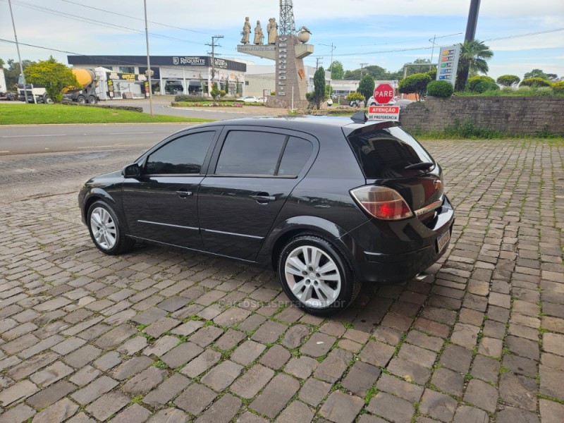 VECTRA 2.0 MPFI GT HATCH 8V FLEX 4P MANUAL