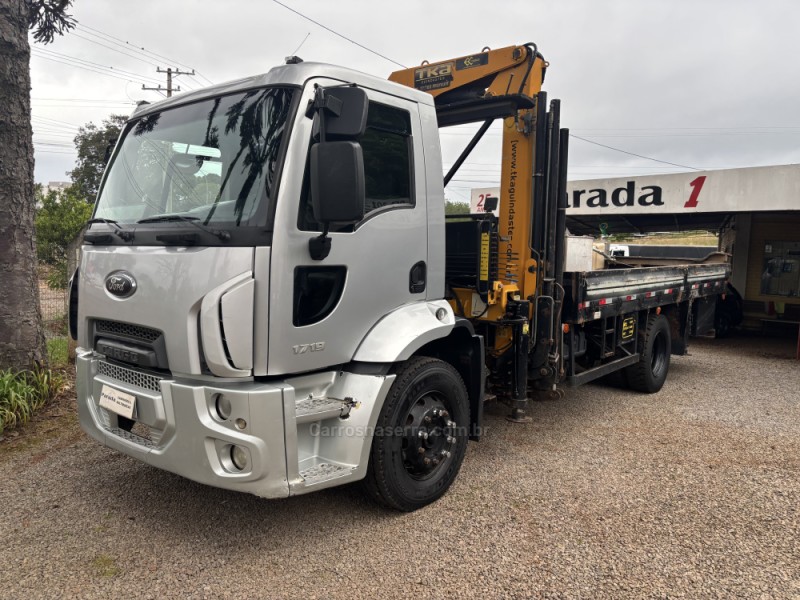 cargo 1519 e turbo 2013 guapore