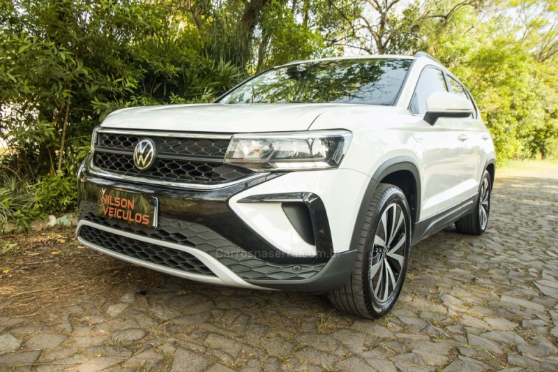 TAOS 1.4 16V COMFORTLINE TSI FLEX 4P AUTOMÁTICO