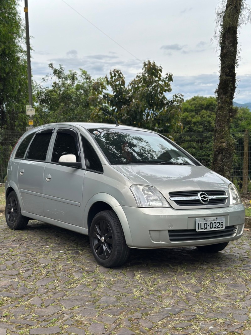 meriva 1.4 mpfi maxx 8v econo.flex 4p manual 2004 ivoti