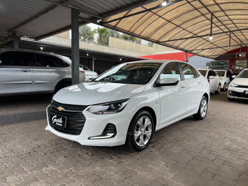 onix 1.0	premier plus 12v turbo flex 4p automatico 2021 bom principio