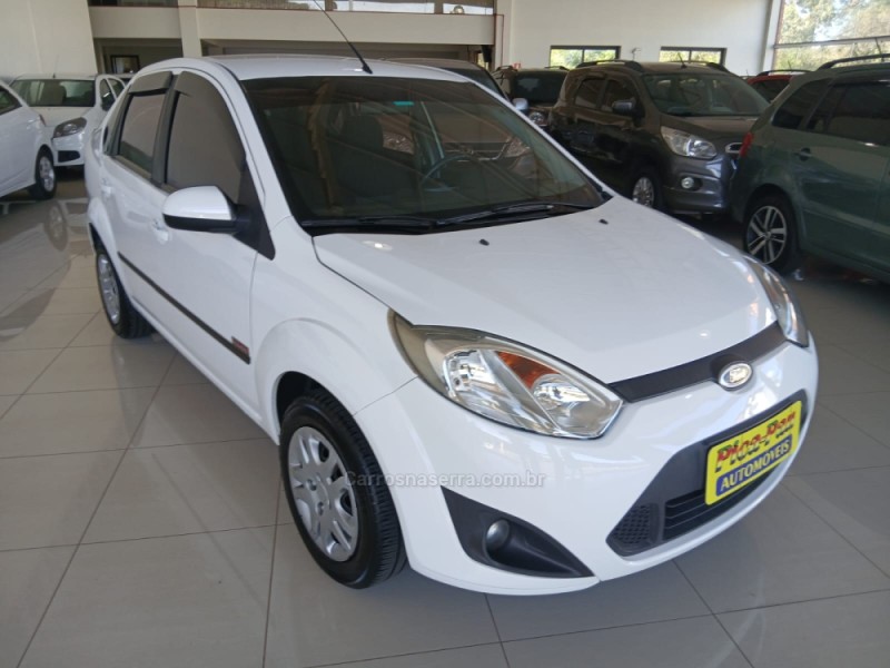 fiesta 1.6 mpi class sedan 8v flex 4p manual 2013 nova petropolis