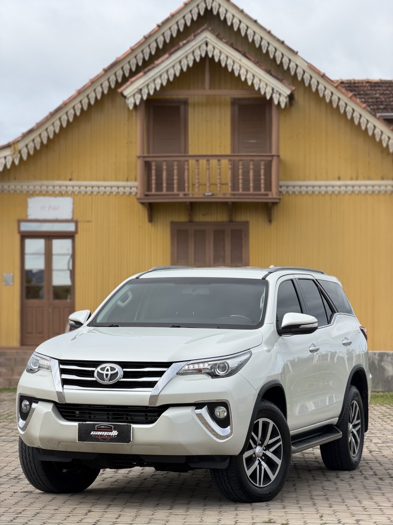 hilux sw4 2.8 srx 4x4 16v turbo intercooler diesel 4p automatico 2017 antonio prado