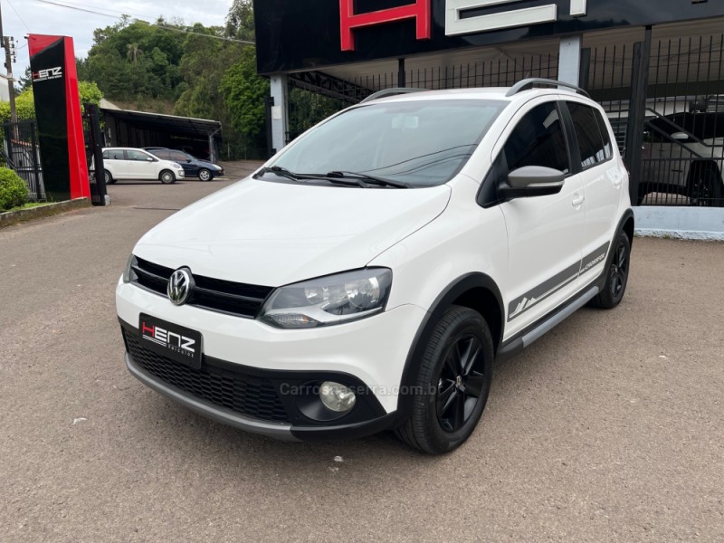 CROSSFOX 1.6 MI FLEX 8V 4P MANUAL