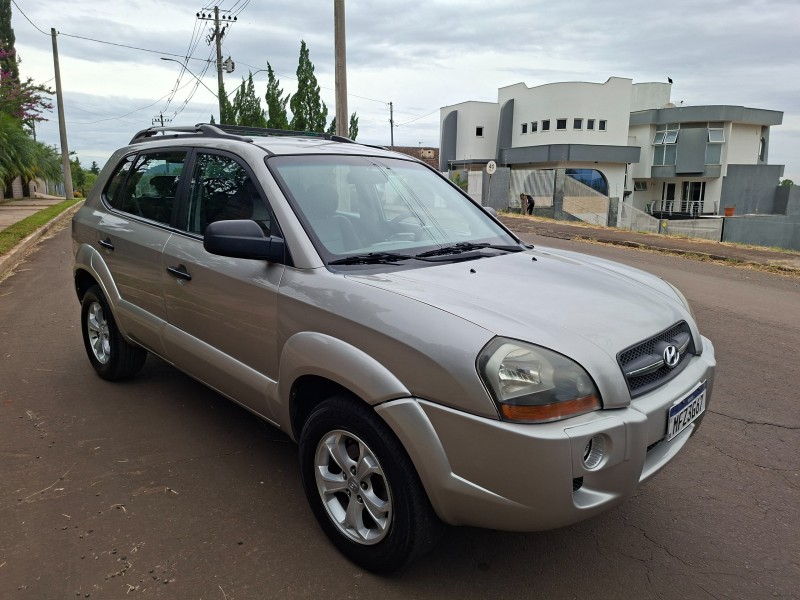 tucson 2.0 mpfi gls 16v 143cv 2wd flex 4p automatico 2010 arroio do meio