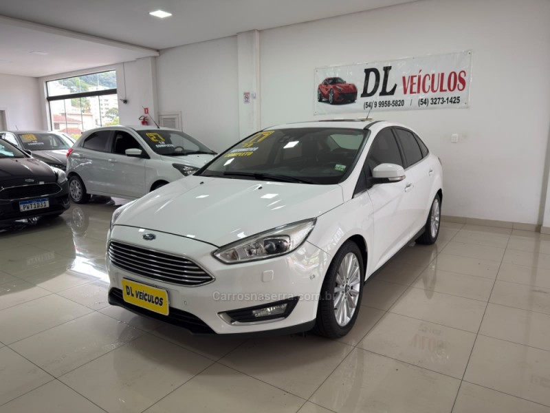 focus 2.0 titanium plus fastback 16v flex 4p automatico 2017 nova bassano