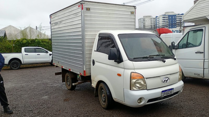 hr 2.5 tci hd bau 4x2 8v 97cv turbo intercooler diesel 2p manual 2008 caxias do sul