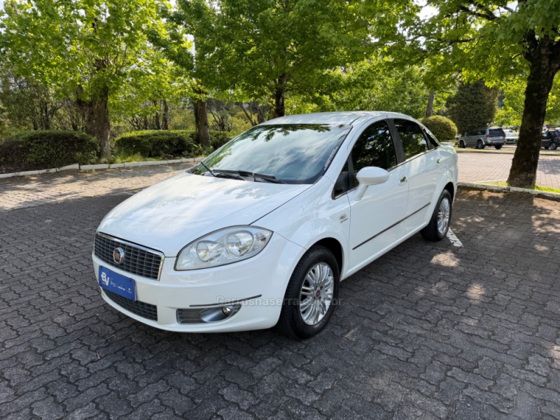 linea 1.8 lx 16v flex 4p automatizado 2011 caxias do sul