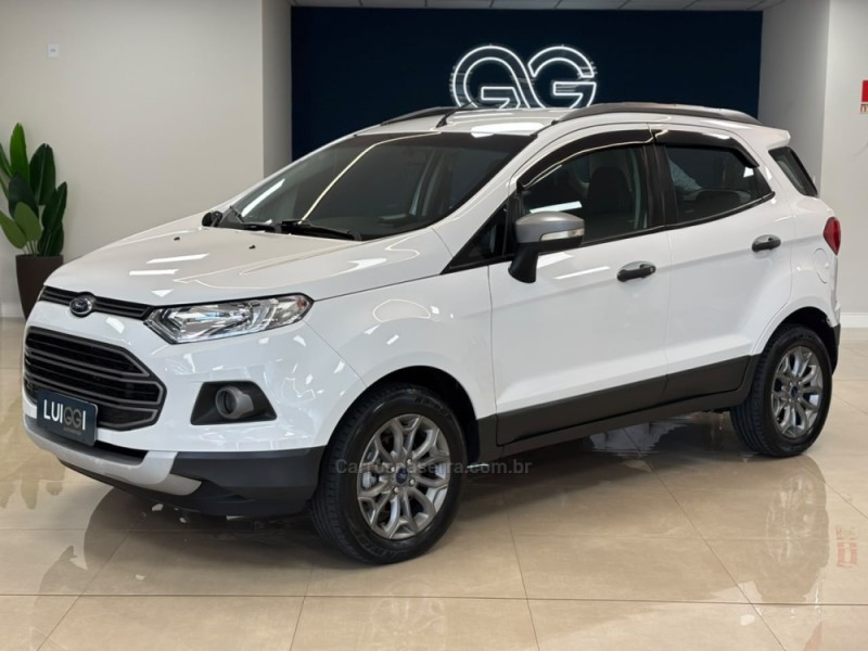 ecosport 1.6 freestyle 16v flex 4p manual 2017 carlos barbosa