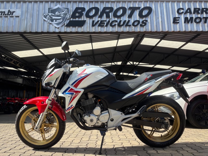 cb 300r  2015 bento goncalves