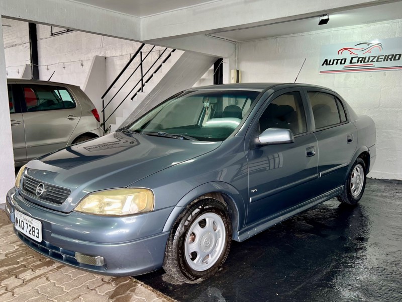 astra 2.0 mpfi gls sedan 8v gasolina 4p manual 2000 caxias do sul