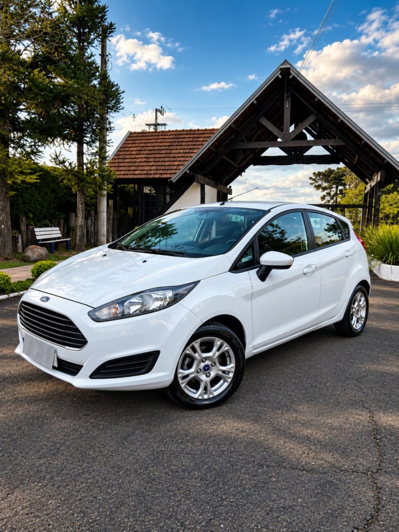 new fiesta 1.5 se hatch 16v flex 4p manual 2014 nova prata