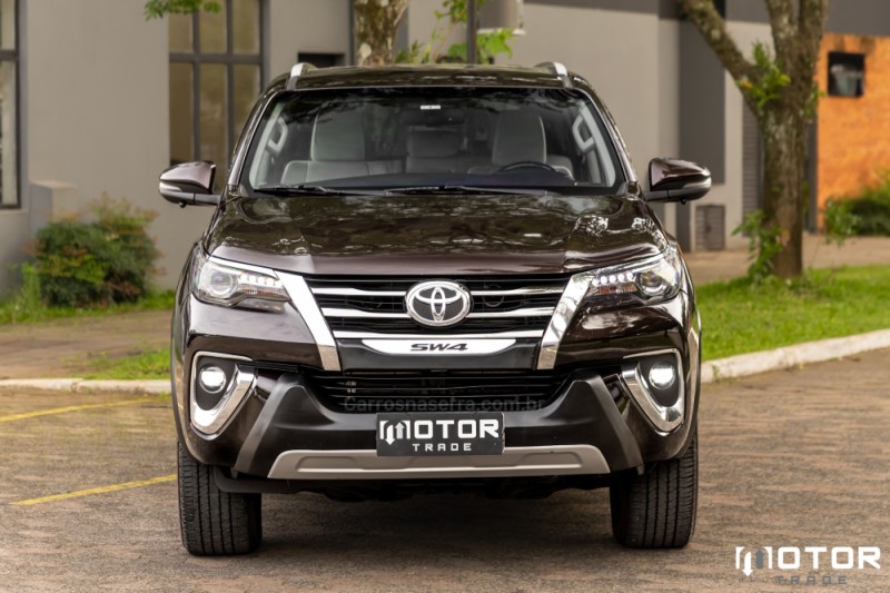 hilux sw4 2.8 4x4 diamond 16v turbo diesel 4p 7 lugares automatico 2019 porto alegre