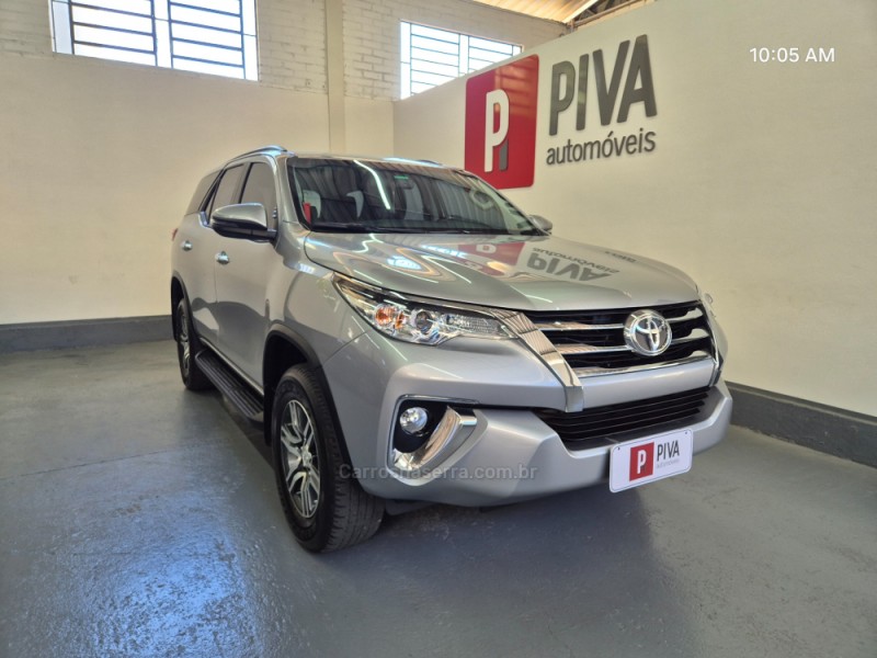 hilux sw4 2.7 srv 4x2 16v flex 7 lugares 4p automatico 2020 garibaldi