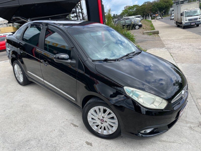 grand siena 1.6 mpi essence 16v flex 4p manual 2013 caxias do sul