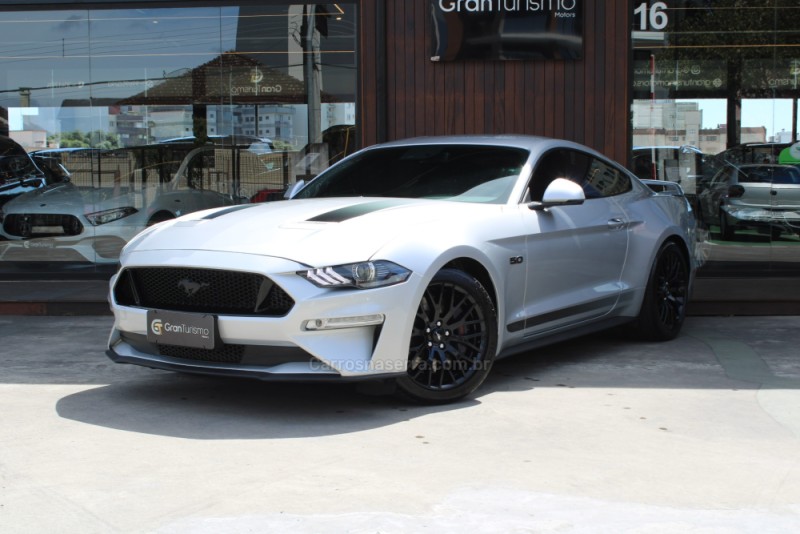 mustang 5.0 gt premium coupe v8 32v gasolina 2p automatico 2018 caxias do sul