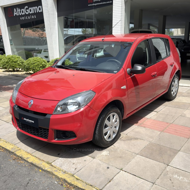 sandero 1.0 authentique 8v flex 4p manual 2014 flores da cunha