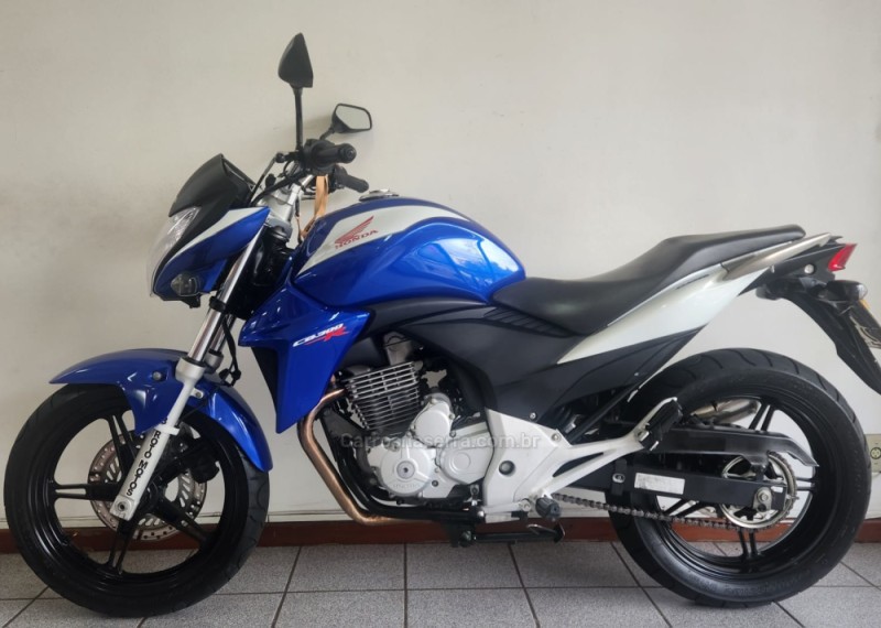 cb 300r  2014 farroupilha