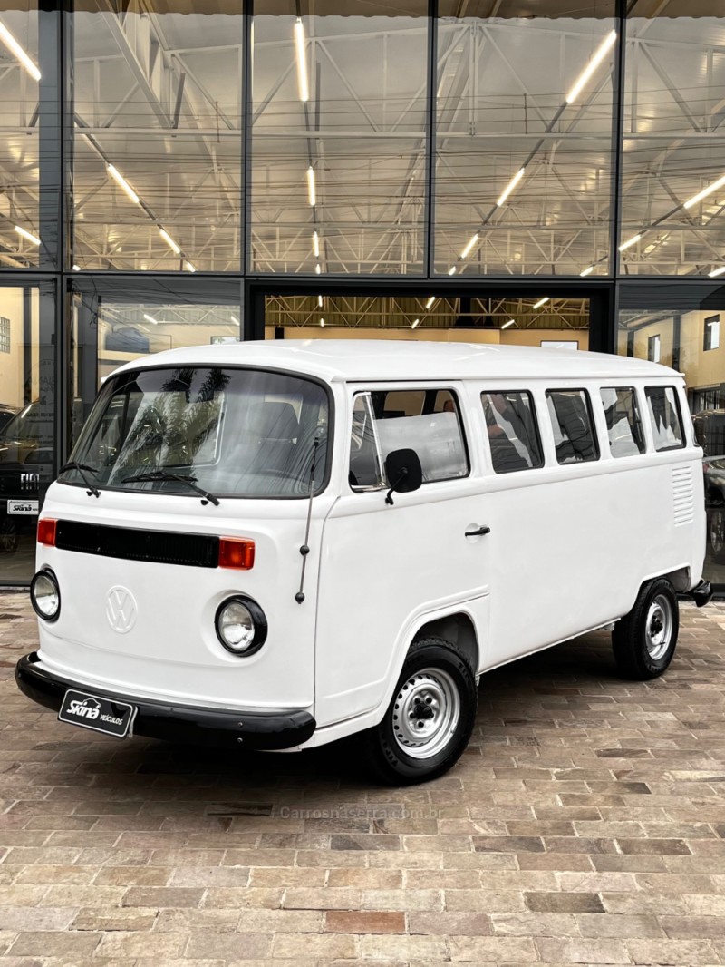 kombi 1.6 mi std lotacao 8v gasolina 3p manual 1996 vacaria