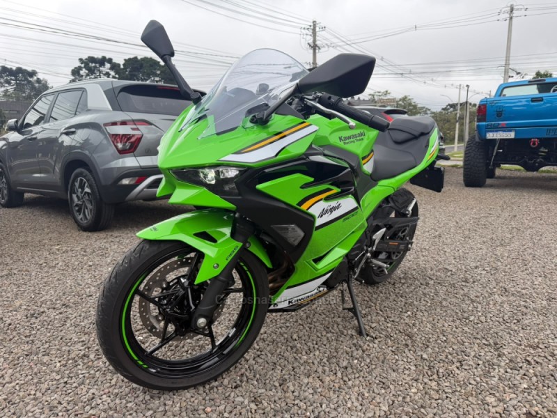 ninja 500 se 2025 canela