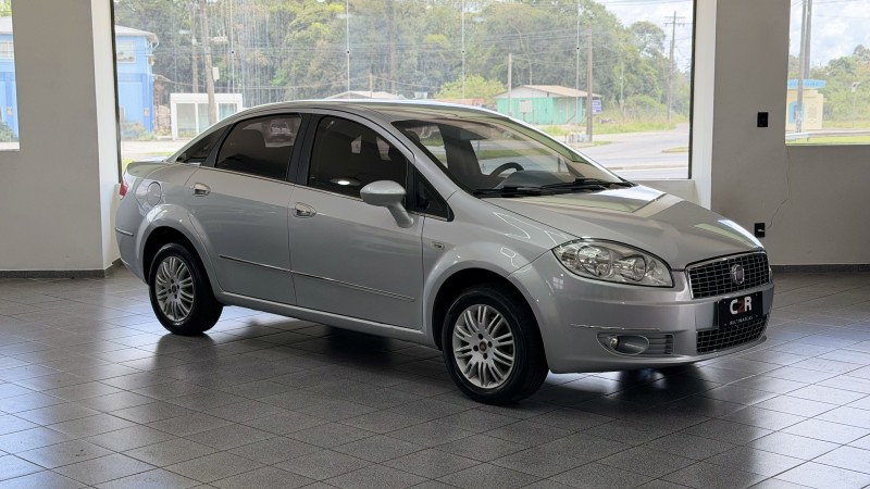 linea 1.8 essence 16v flex 4p manual 2013 caxias do sul