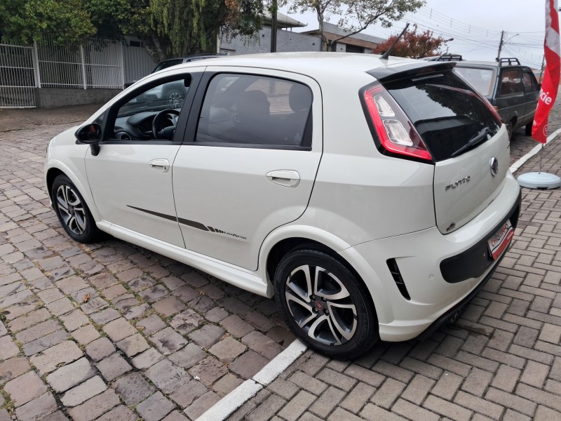 PUNTO 1.8 BLACKMOTION 16V FLEX 4P AUTOMATIZADO - 2016 - CAXIAS DO SUL