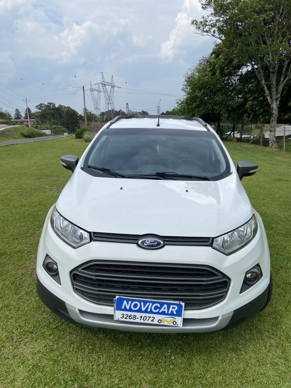 ECOSPORT 2.0 XLT FREESTYLE 8V FLEX 4P MANUAL - 2014 - FARROUPILHA