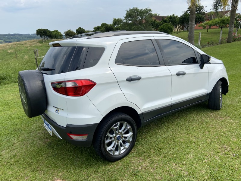 ECOSPORT 2.0 XLT FREESTYLE 8V FLEX 4P MANUAL - 2014 - FARROUPILHA