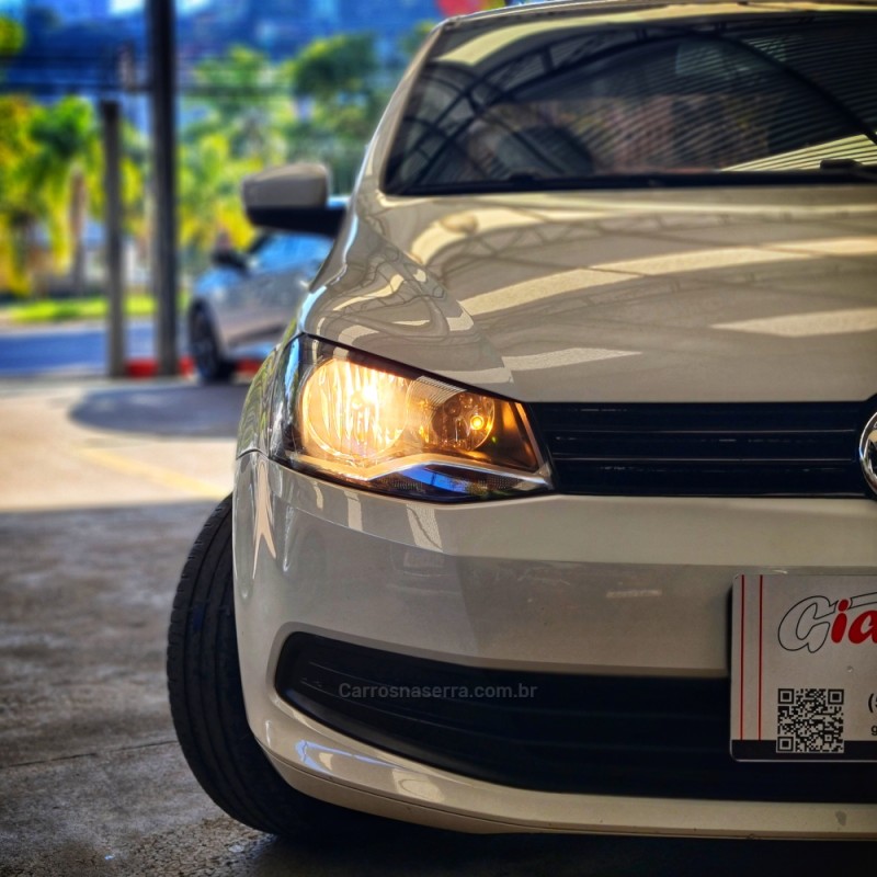 VOYAGE 1.0 MI 8V FLEX 4P MANUAL - 2013 - CAXIAS DO SUL