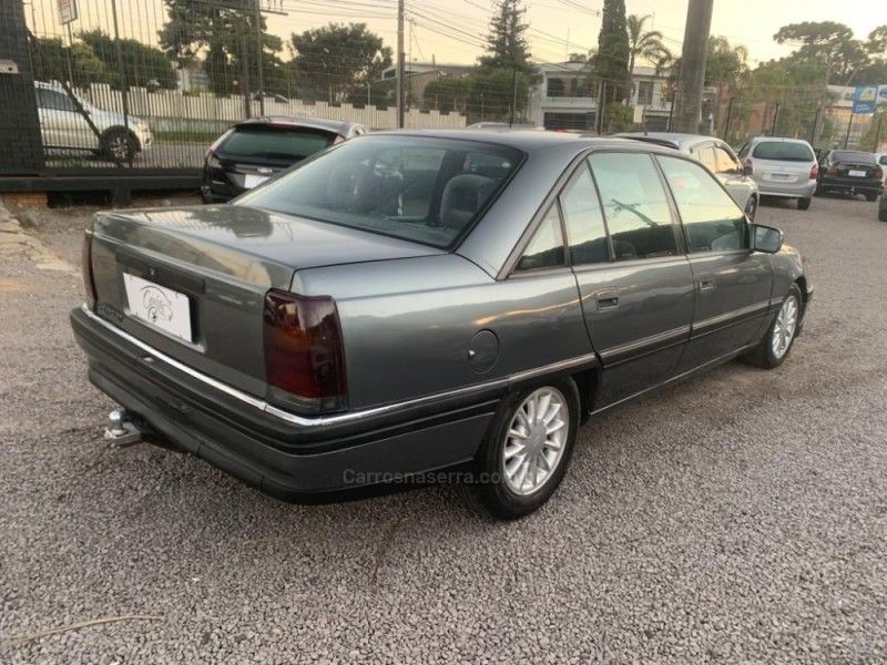 OMEGA 2.2 MPFI GLS 8V GASOLINA 4P MANUAL - 1993 - CAXIAS DO SUL