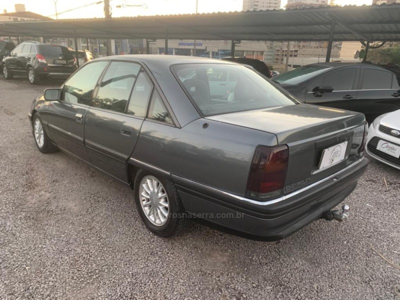 OMEGA 2.2 MPFI GLS 8V GASOLINA 4P MANUAL - 1993 - CAXIAS DO SUL