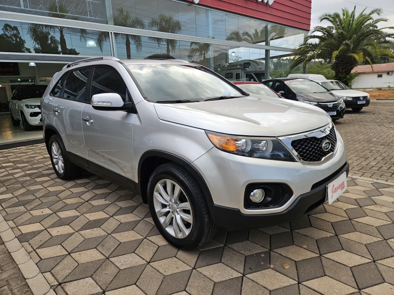 SORENTO 2.4 EX2 4X2 16V GASOLINA 4P AUTOMÁTICO