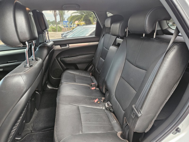 SORENTO 2.4 EX2 4X2 16V GASOLINA 4P AUTOMÁTICO - 2012 - BOM PRINCíPIO