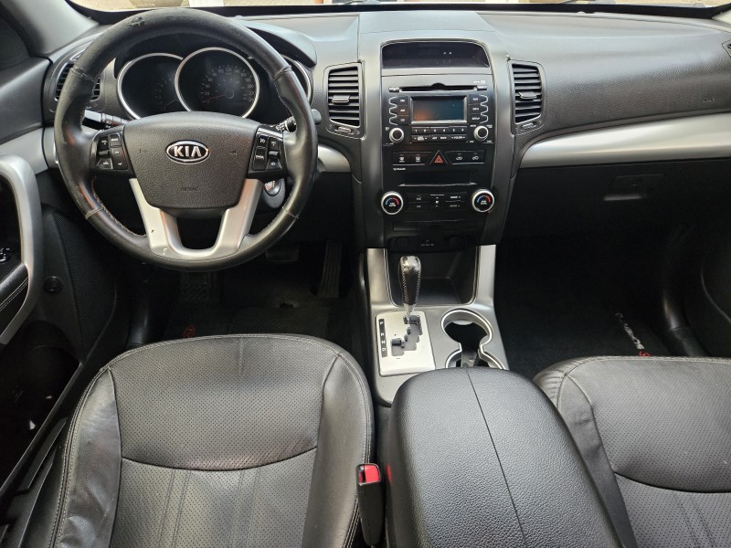 SORENTO 2.4 EX2 4X2 16V GASOLINA 4P AUTOMÁTICO - 2012 - BOM PRINCíPIO