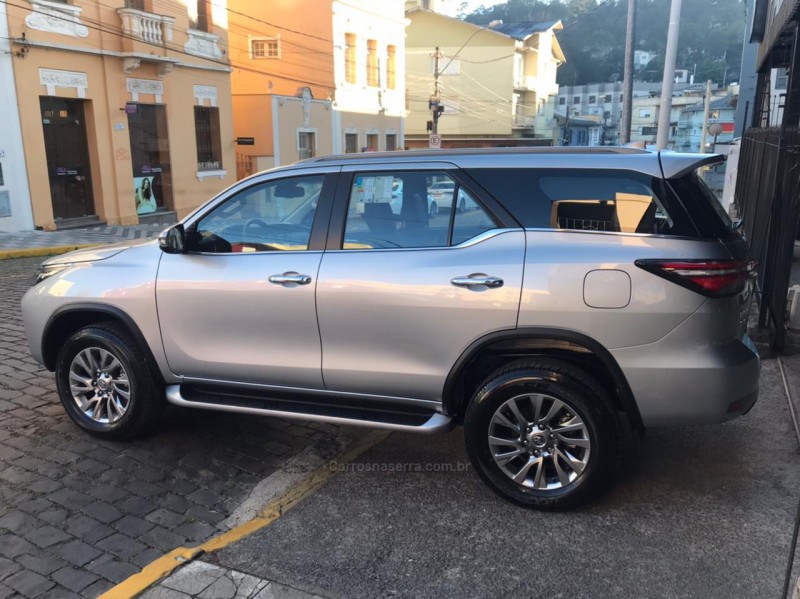 HILUX SW4 2.8 SRX 4X4 16V TURBO INTERCOOLER DIESEL 4P AUTOMÁTICO - 2022 - GARIBALDI