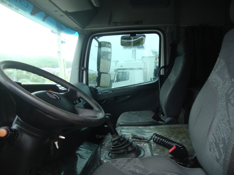ATEGO 2426  - 2014 - GARIBALDI