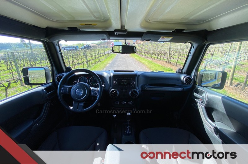 WRANGLER 3.6 SPORT 4X4 V6 12V GASOLINA 2P AUTOMÁTICO - 2013 - BENTO GONçALVES