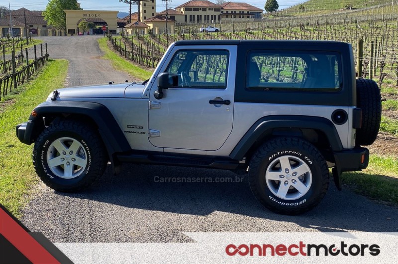 WRANGLER 3.6 SPORT 4X4 V6 12V GASOLINA 2P AUTOMÁTICO - 2013 - BENTO GONçALVES