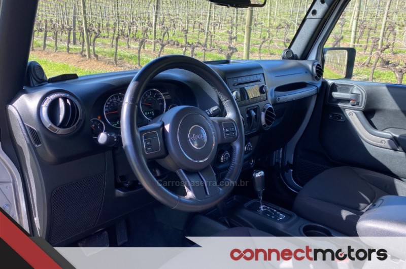 WRANGLER 3.6 SPORT 4X4 V6 12V GASOLINA 2P AUTOMÁTICO - 2013 - BENTO GONçALVES