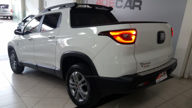 TORO 2.0 16V TURBO DIESEL FREEDOM 4WD AT9 AUTOMÁTICO - 2020 - FARROUPILHA