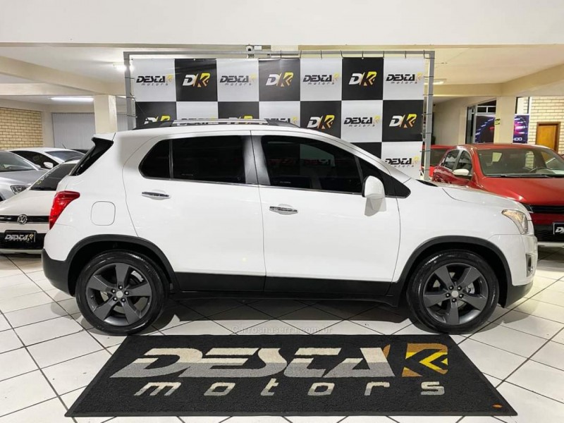 tracker 1.8 mpfi ltz 4x2 16v flex 4p automatico 2014 novo hamburgo
