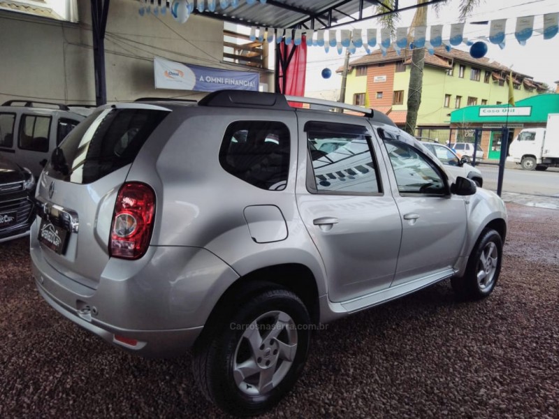 DUSTER 1.6 DYNAMIQUE 4X2 16V FLEX 4P MANUAL - 2013 - CANELA