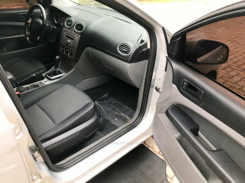 FOCUS 2.0 GLX SEDAN 16V FLEX 4P AUTOMÁTICO - 2013 - NOVA BASSANO