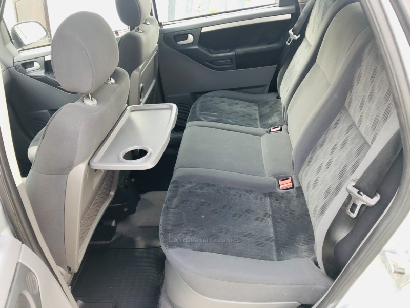 MERIVA 1.8 MPFI PREMIUM 8V FLEX 4P MANUAL - 2008 - NOVA PETRóPOLIS